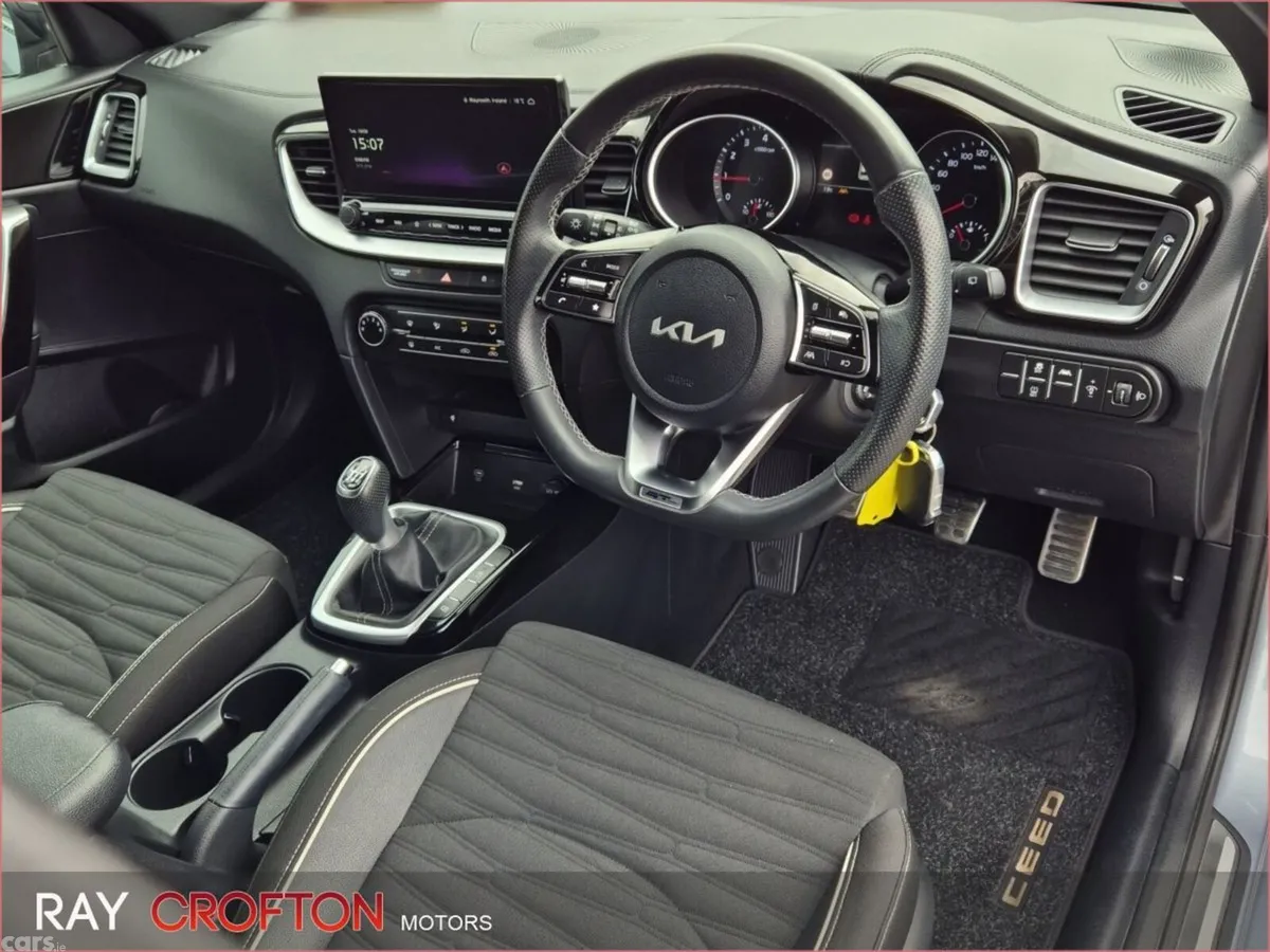 Kia Ceed Hatchback, Petrol, 2024, Grey