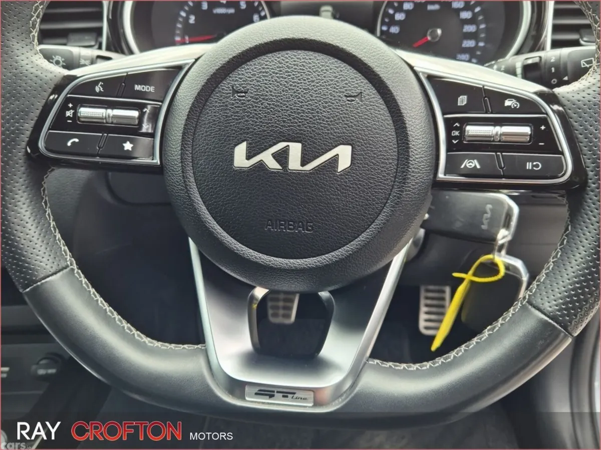 Kia Ceed Hatchback, Petrol, 2024, Grey