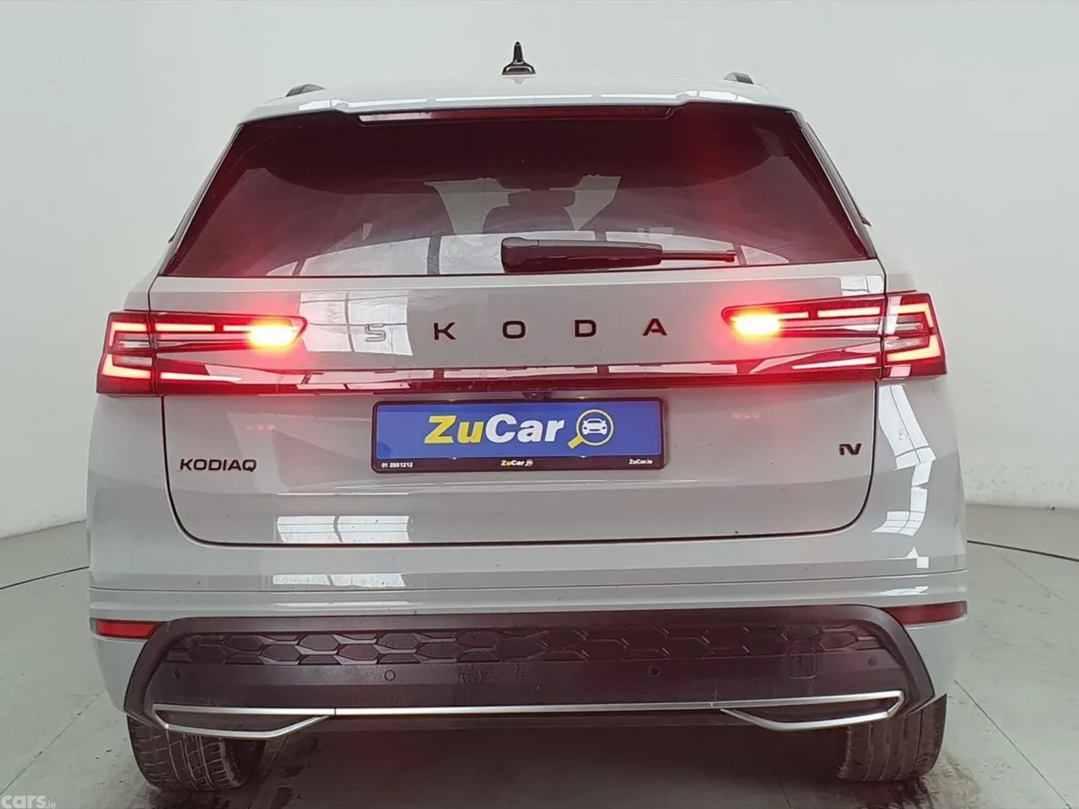 Skoda Kodiaq SUV, Petrol Plug-in Hybrid, 2026, Grey