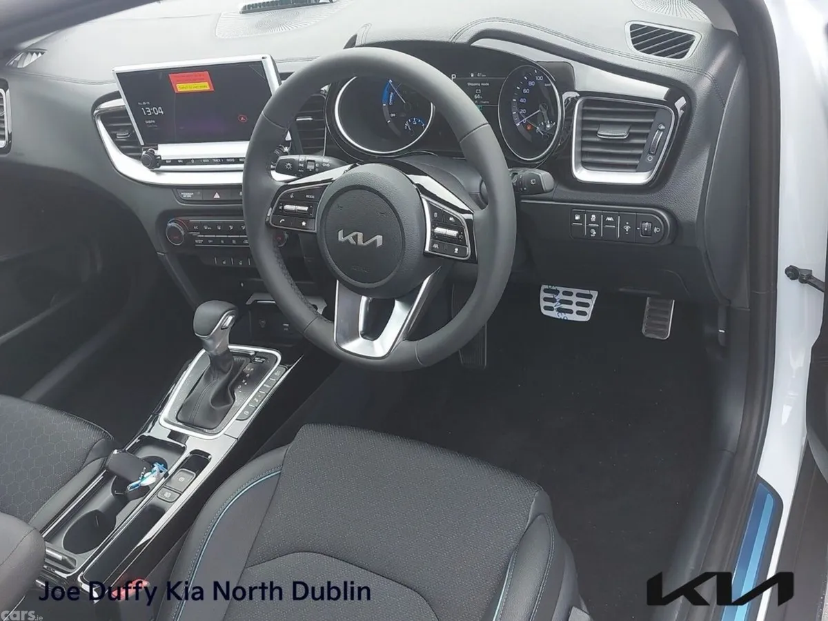 Kia XCeed Hatchback, Petrol Plug-in Hybrid, 2024, White