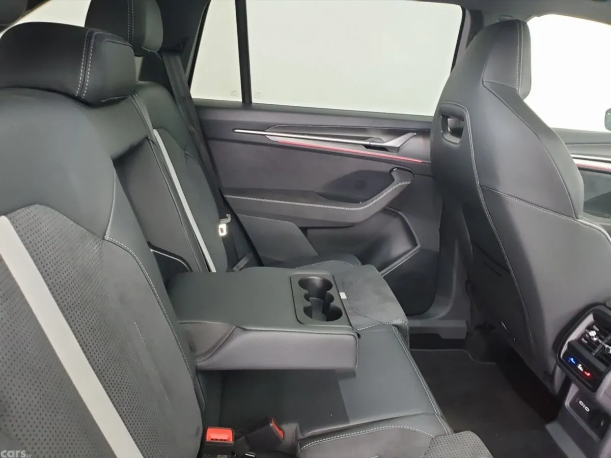 Skoda Kodiaq SUV, Petrol Plug-in Hybrid, 2026, Grey