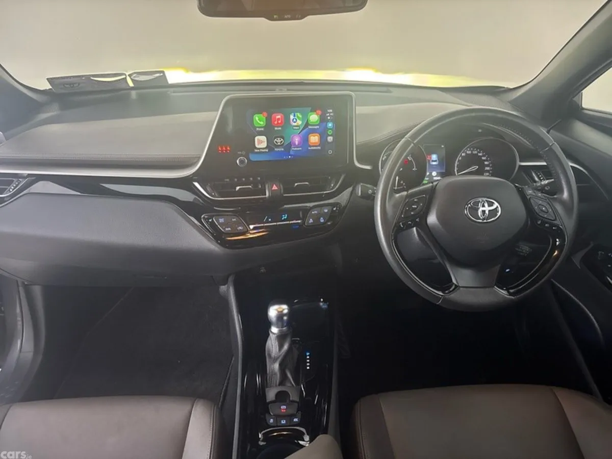Toyota C-HR SUV, Petrol Hybrid, 2022, Grey