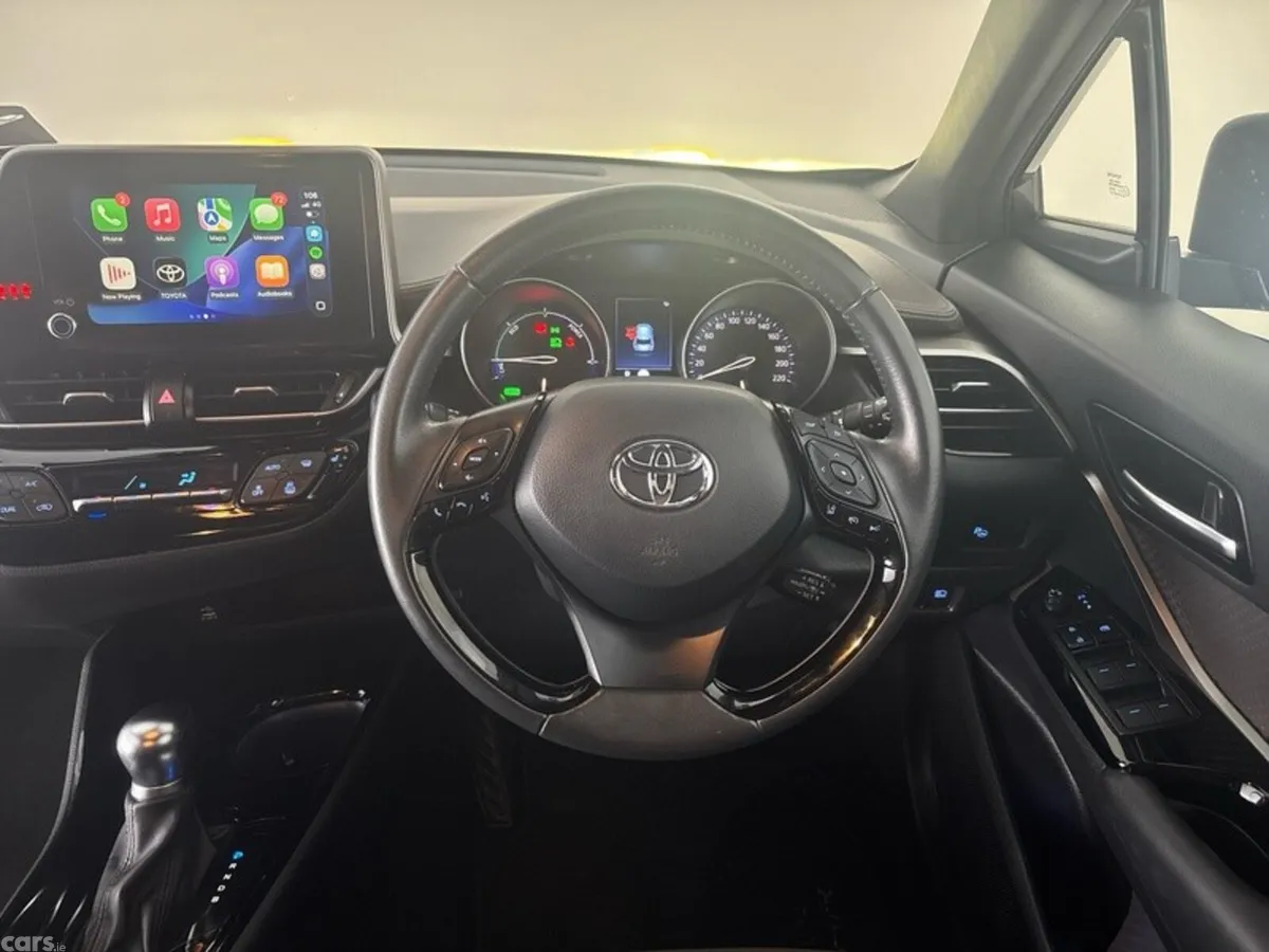 Toyota C-HR SUV, Petrol Hybrid, 2022, Grey