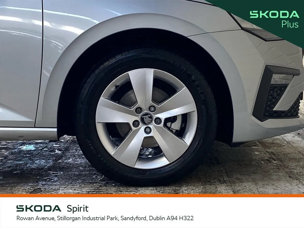 Skoda Scala Hatchback, Petrol, 2026, Silver