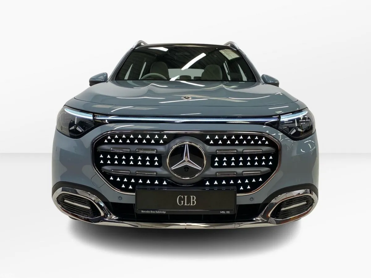 Mercedes-Benz GLB MPV, Electric, 2026, Grey