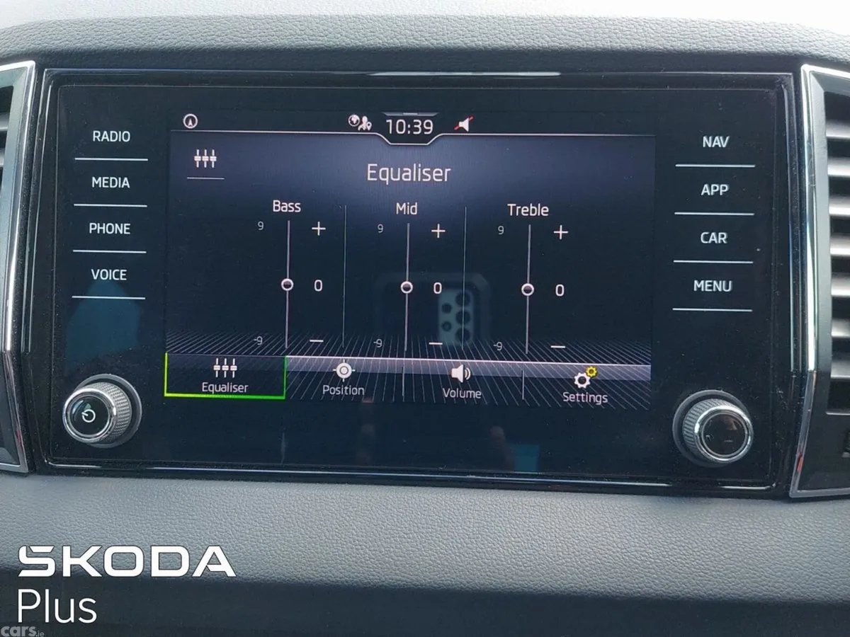 Skoda Karoq SUV, Diesel, 2023, Blue