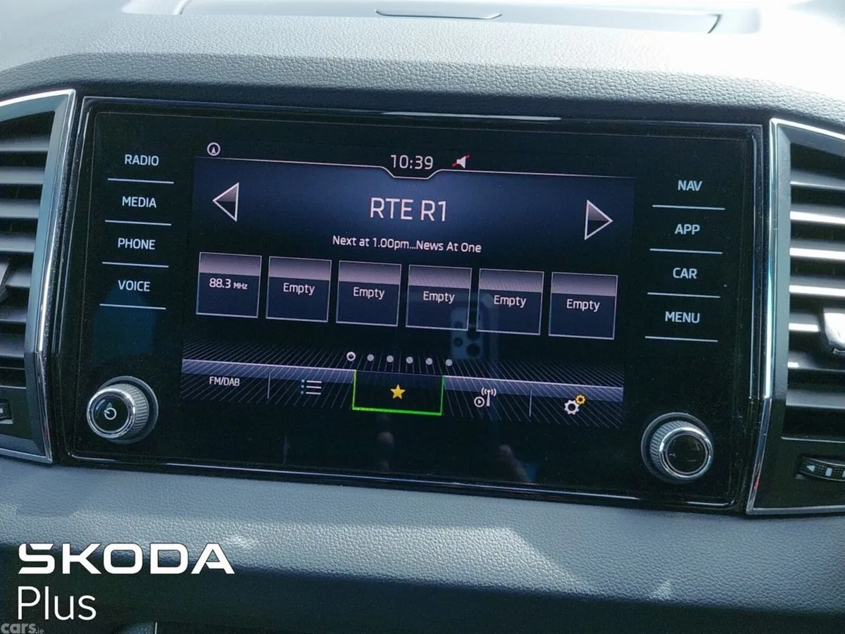 Skoda Karoq SUV, Diesel, 2023, Blue