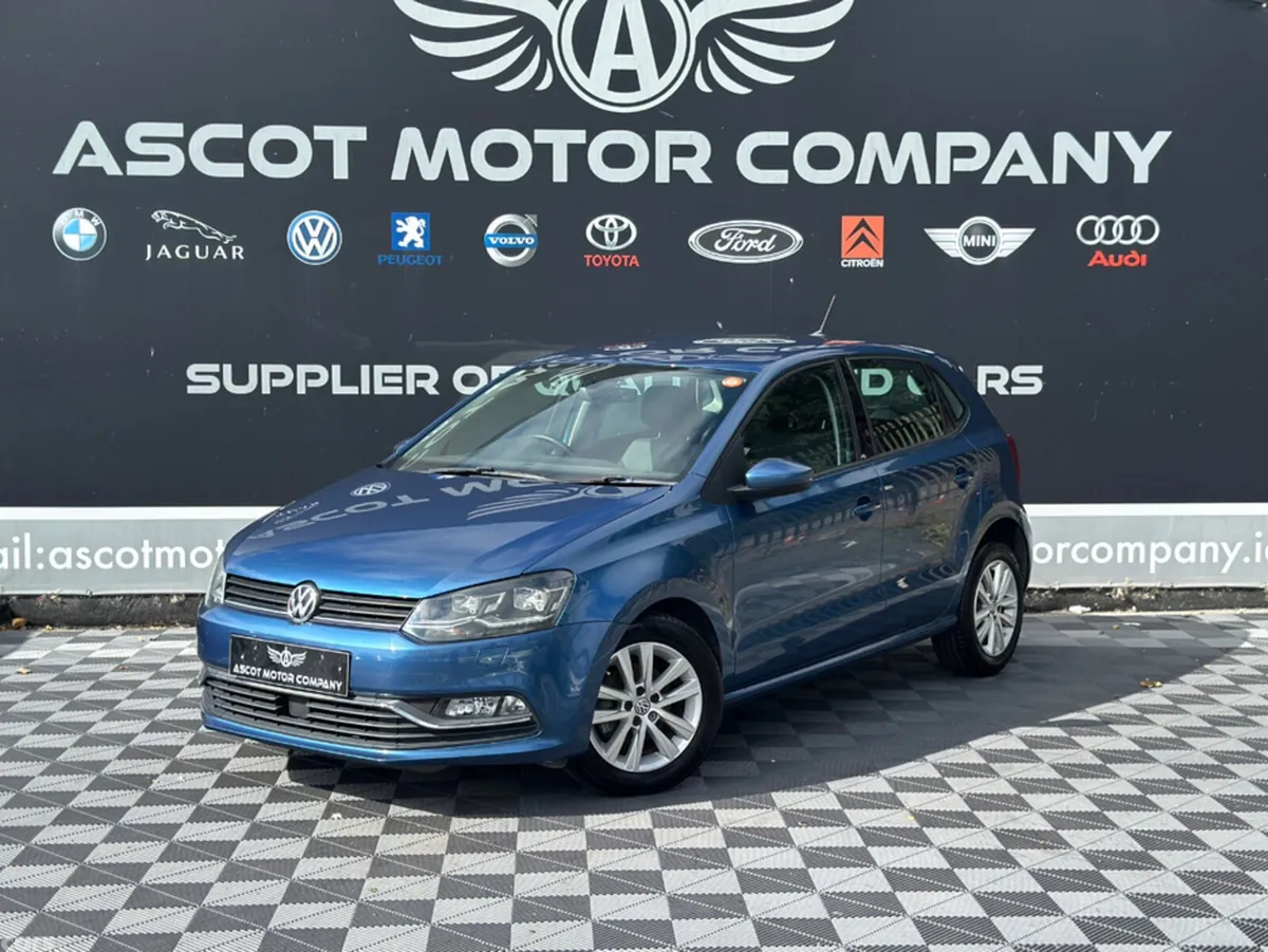 Volkswagen Polo Hatchback, Petrol, 2017, Blue