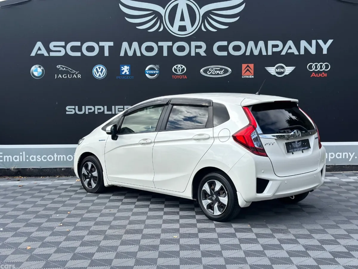 Honda Fit Hatchback, Petrol Hybrid, 2017, White