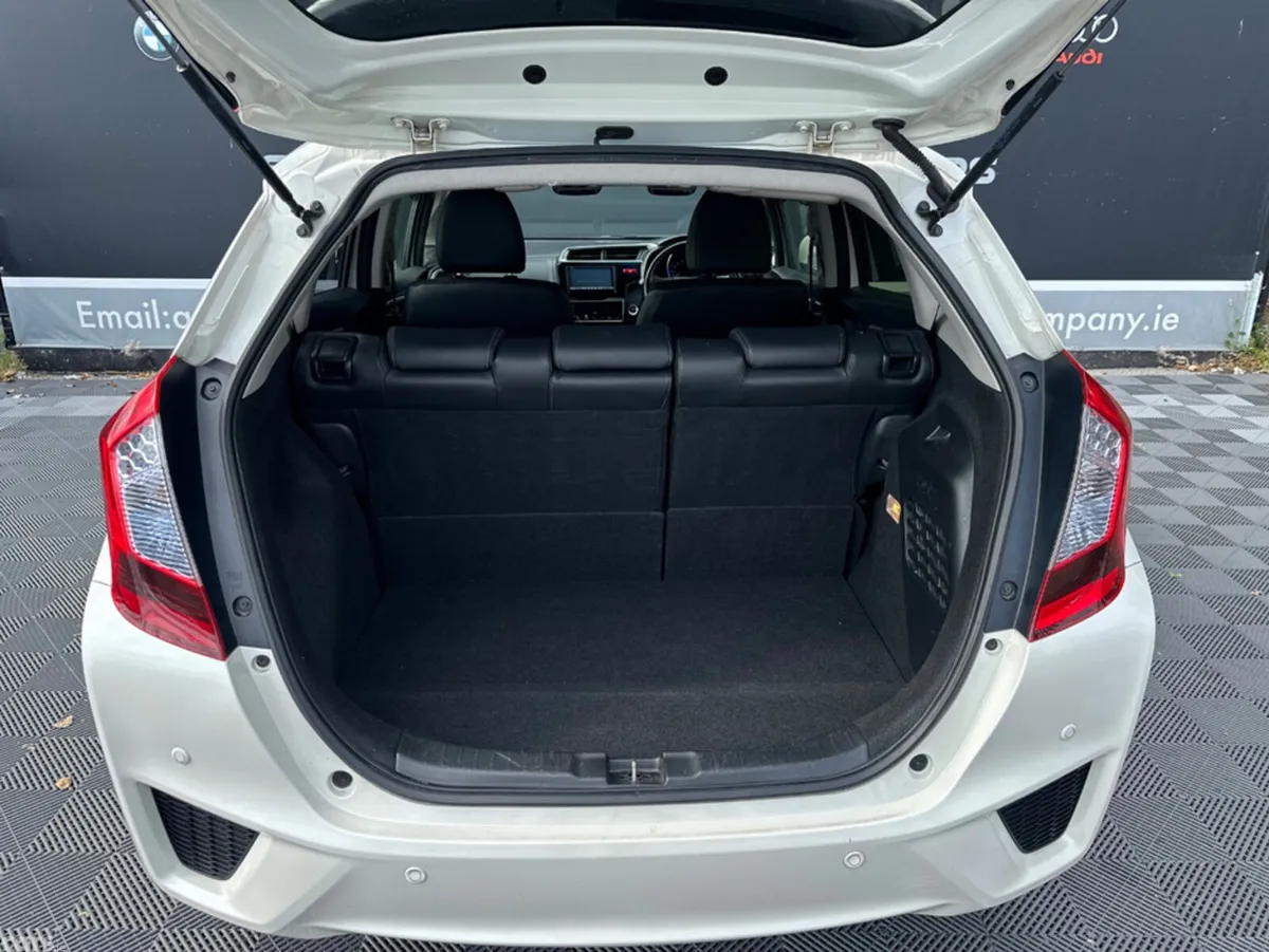 Honda Fit Hatchback, Petrol Hybrid, 2017, White