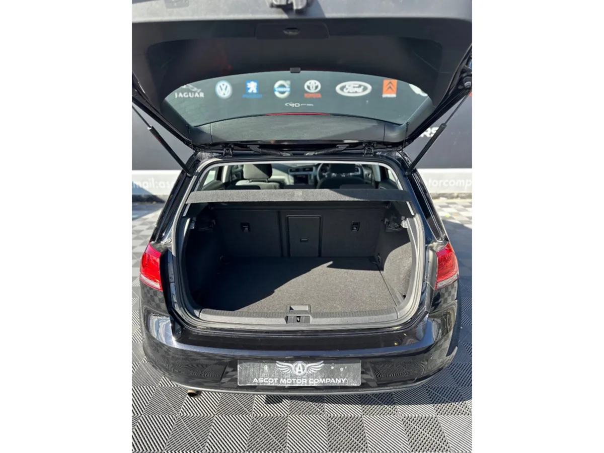 Volkswagen Golf Hatchback, Petrol, 2014, Black