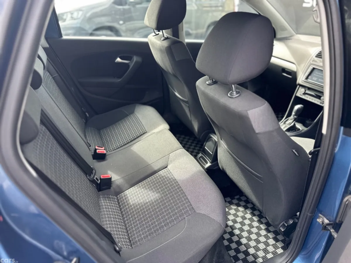 Volkswagen Polo Hatchback, Petrol, 2017, Blue