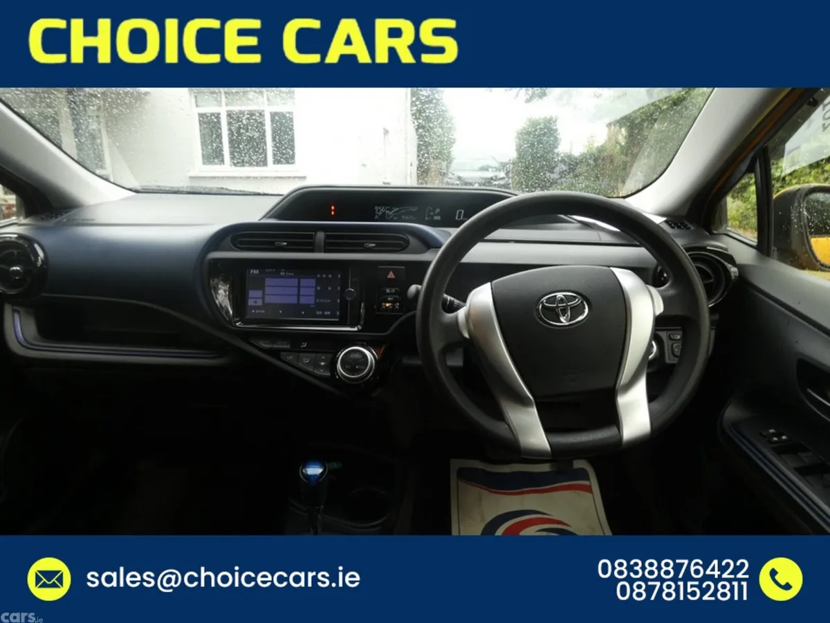 Toyota Aqua Hatchback, Petrol Hybrid, 2015, Yellow