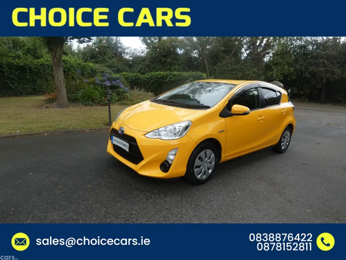 Toyota Aqua Hatchback, Petrol Hybrid, 2015, Yellow