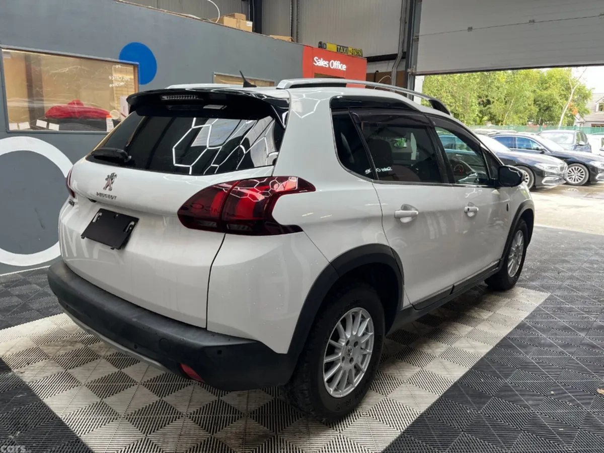 Peugeot 2008 SUV, Petrol, 2020, White