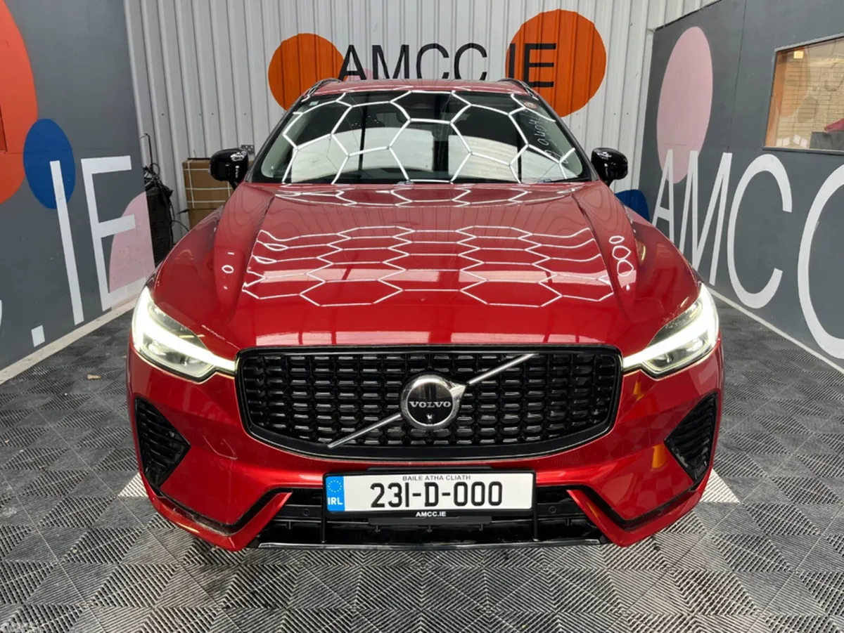 Volvo XC60 SUV, Petrol Hybrid, 2023, Red
