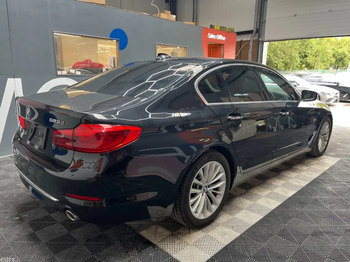 BMW 5-Series Saloon, Diesel, 2017, Black