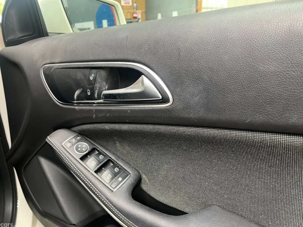 Mercedes-Benz A-Class Hatchback, Petrol, 2018, White