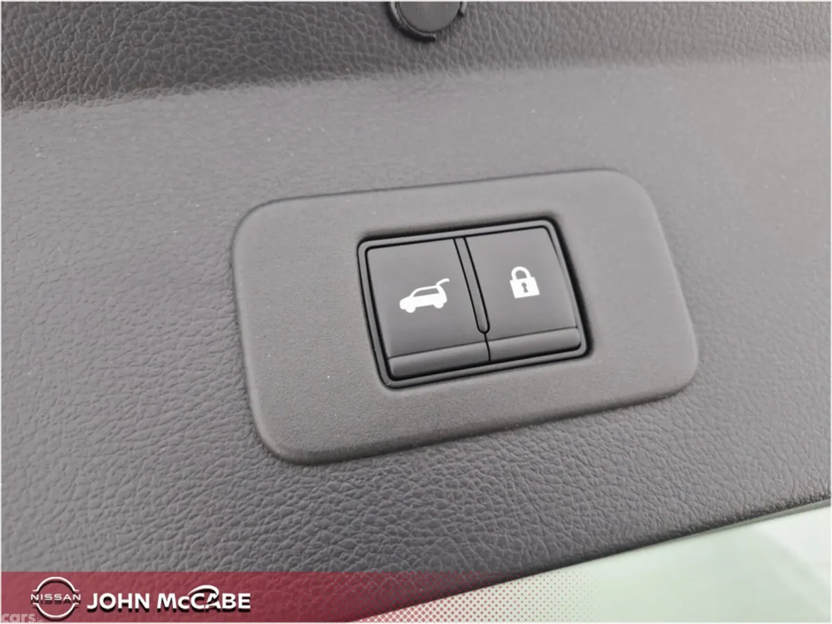 Nissan Leaf MPV, Electric, 2027, Blue