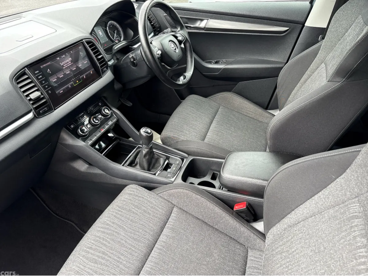 Skoda Karoq SUV, Petrol, 2021, Grey