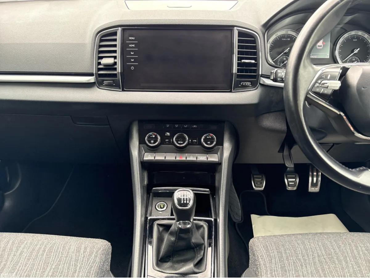 Skoda Karoq SUV, Petrol, 2021, Grey