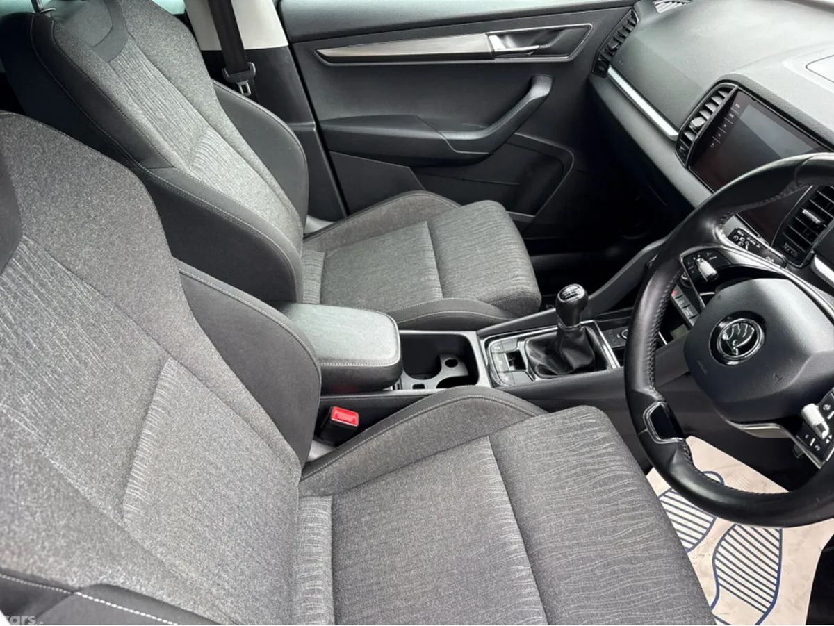 Skoda Karoq SUV, Petrol, 2021, Grey