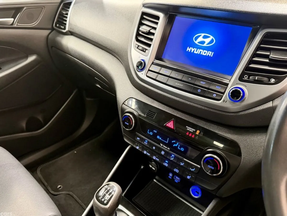 Hyundai Tucson MPV, Diesel, 2017, Grey