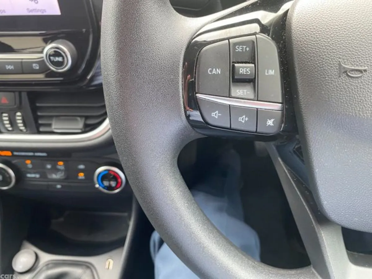 Ford Fiesta Hatchback, Petrol, 2021, Red