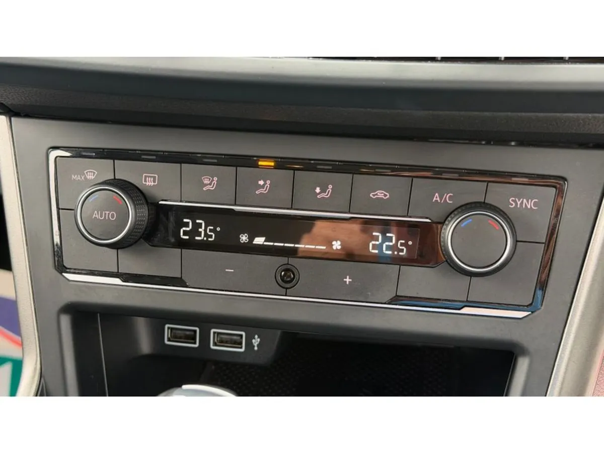 Volkswagen Polo Hatchback, Petrol, 2019, White
