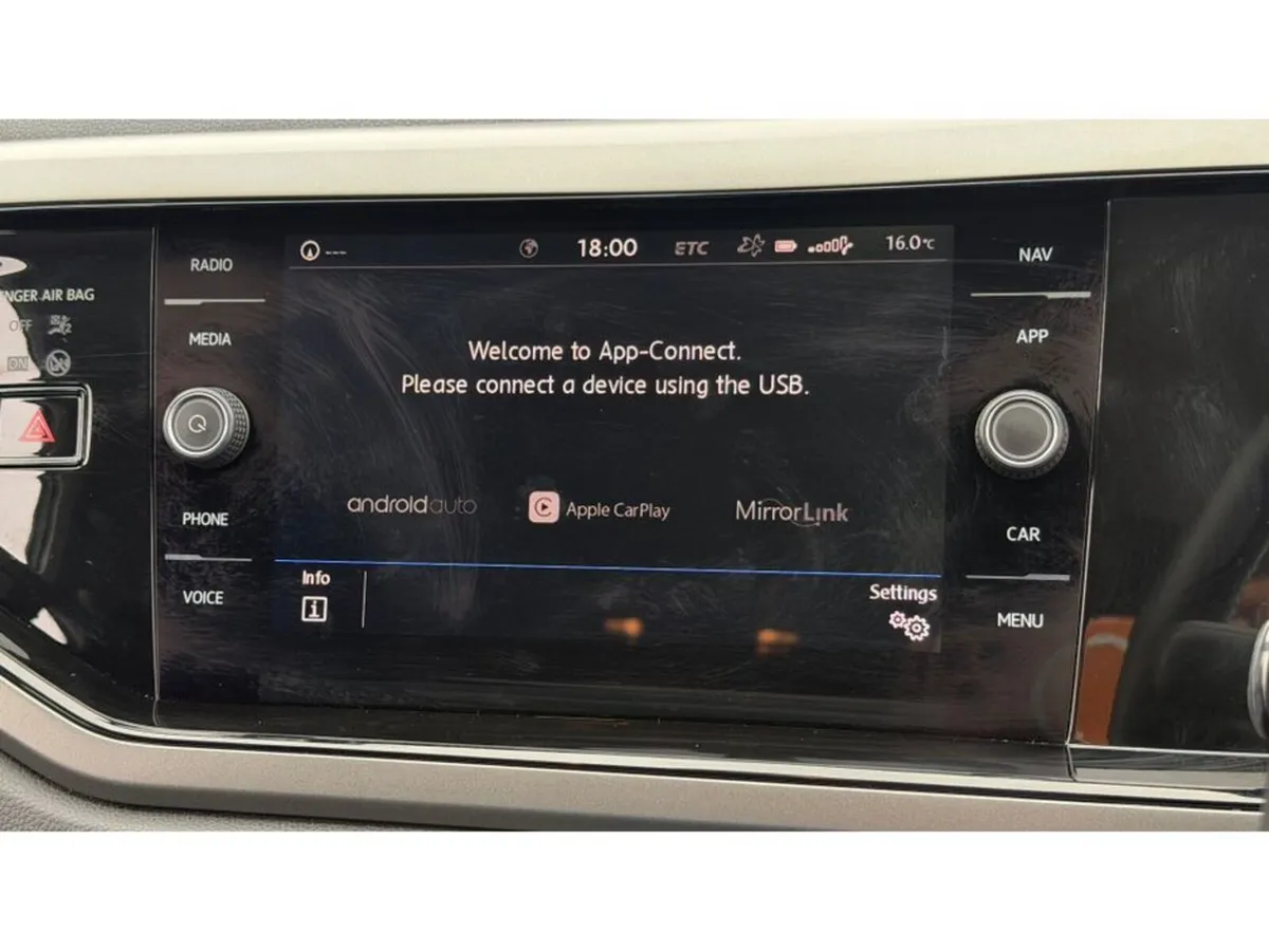 Volkswagen Polo Hatchback, Petrol, 2019, White
