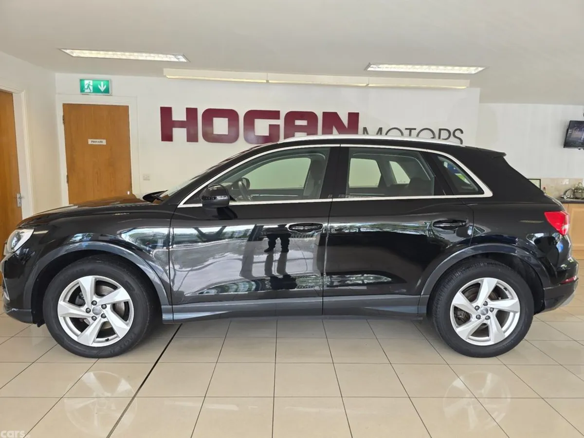 Audi Q3 SUV, Petrol, 2019, Black