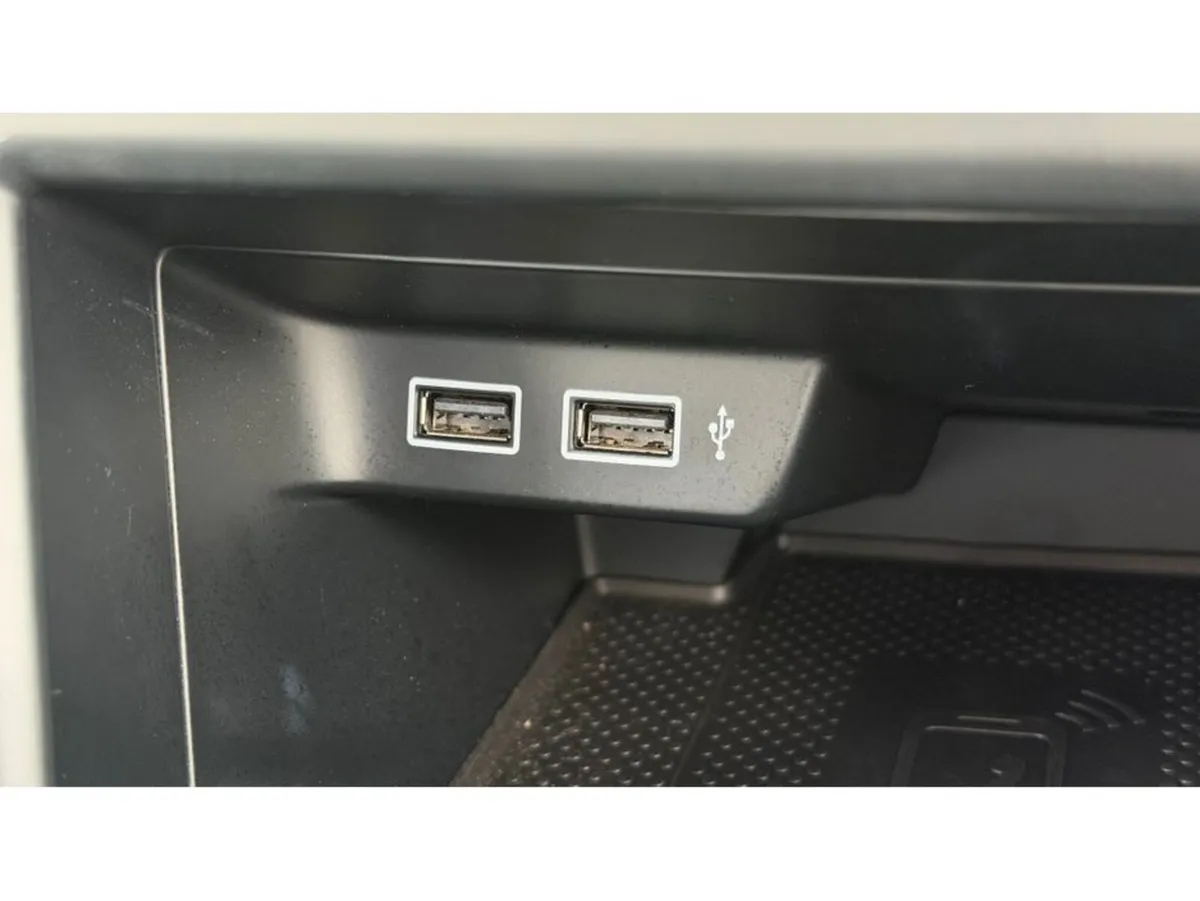 Volkswagen Polo Hatchback, Petrol, 2019, White