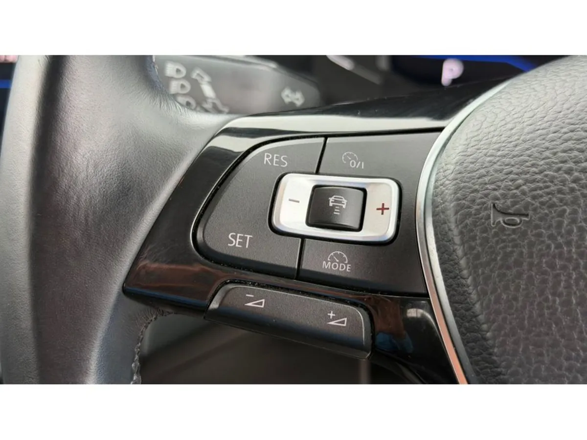 Volkswagen Polo Hatchback, Petrol, 2019, White
