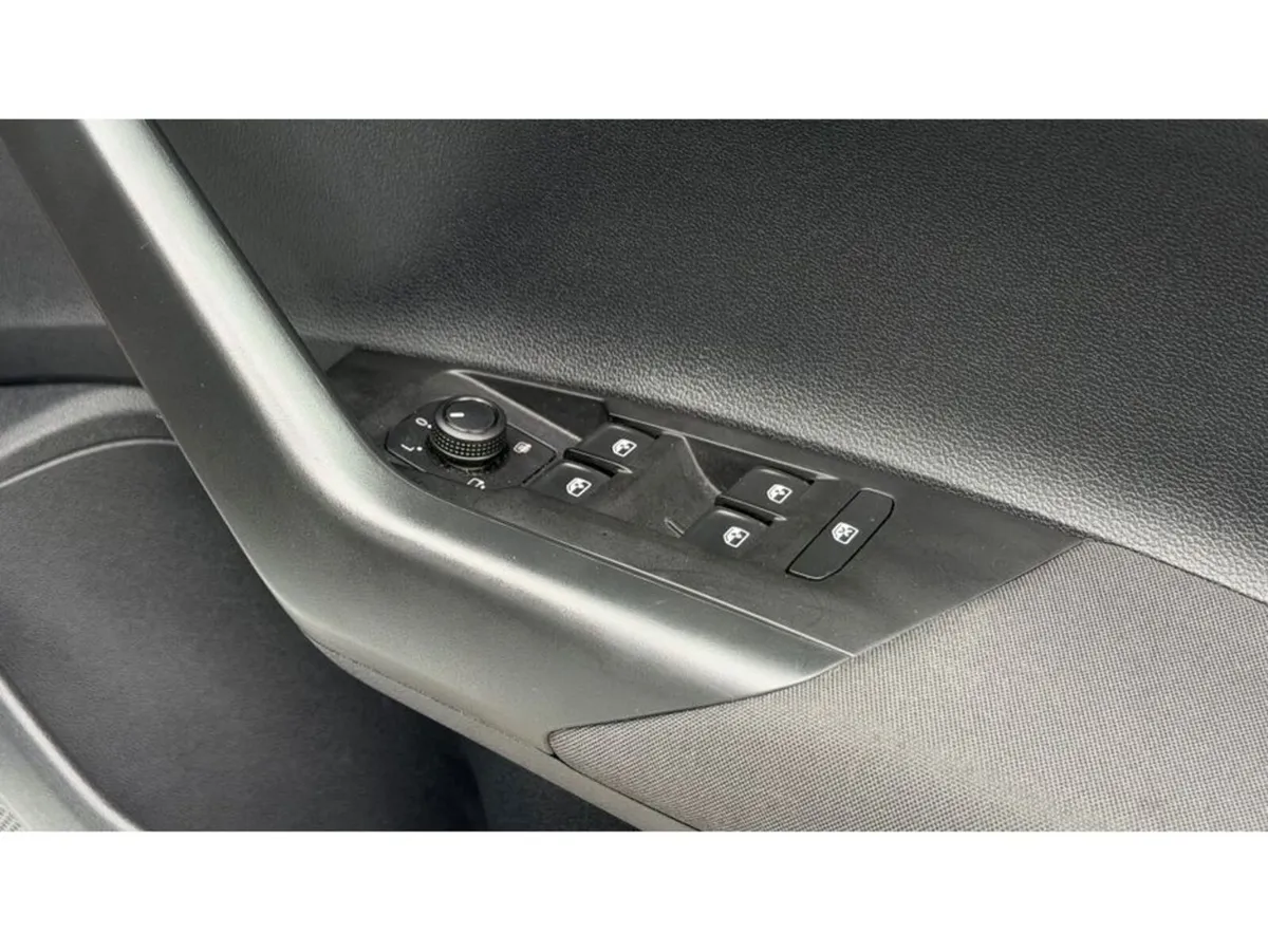 Volkswagen Polo Hatchback, Petrol, 2019, White