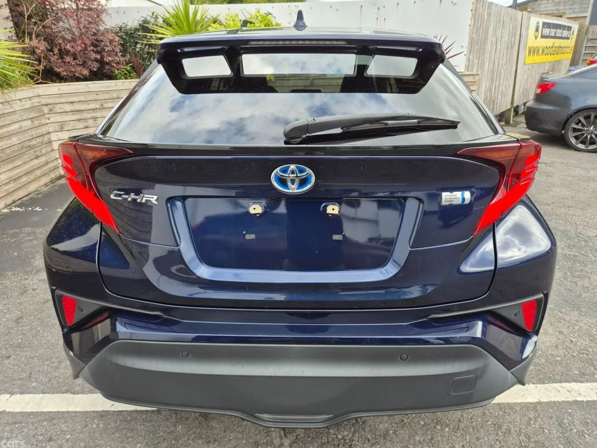 Toyota C-HR SUV, Petrol Hybrid, 2021, Blue