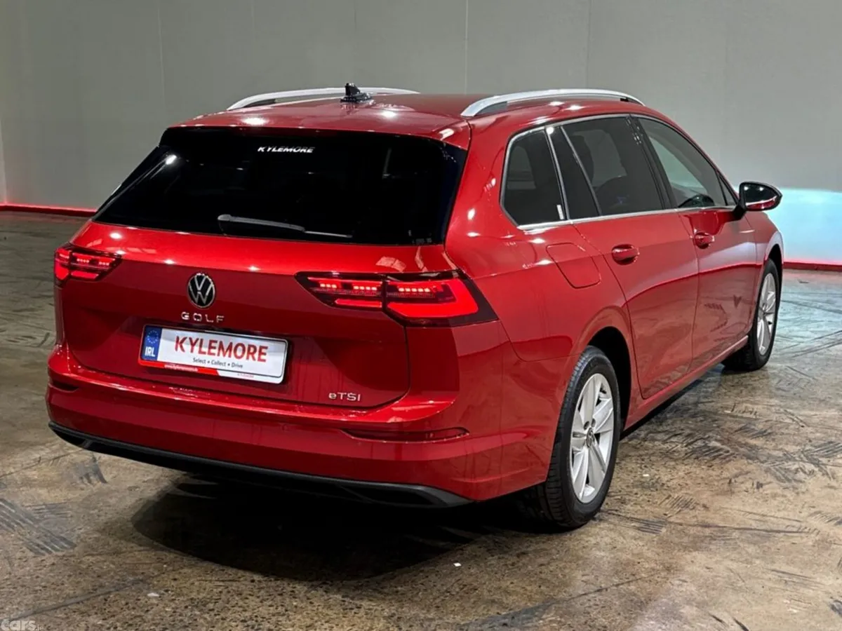 Volkswagen Golf Estate, Petrol Hybrid, 2021, Red