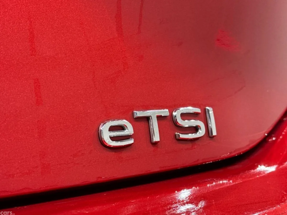 Volkswagen Golf Estate, Petrol Hybrid, 2021, Red