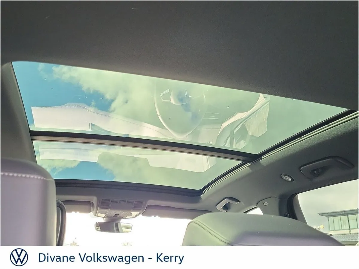 Volkswagen Touareg SUV, Petrol Plug-in Hybrid, 2026, Grey