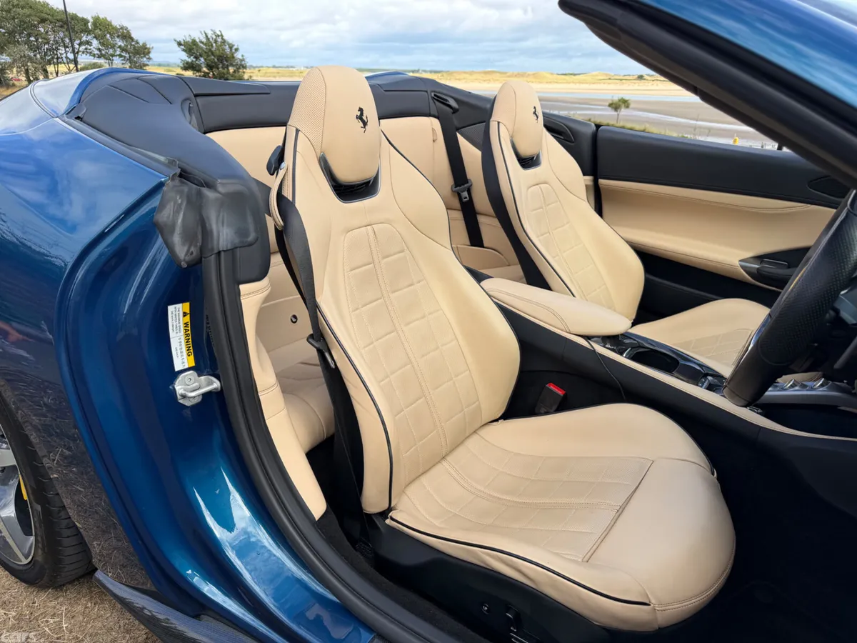 Ferrari Portofino Convertible, Petrol, 2022, Blue