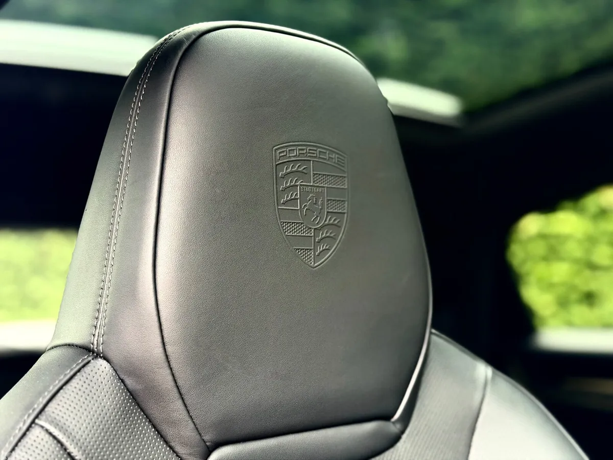 Porsche Cayenne SUV, Petrol Plug-in Hybrid, 2025, Grey