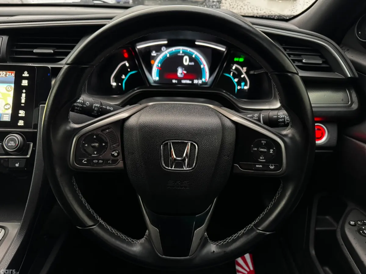 Honda Civic Hatchback, Diesel, 2019, Grey