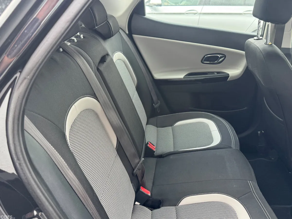 Kia Ceed Hatchback, Diesel, 2017, Black