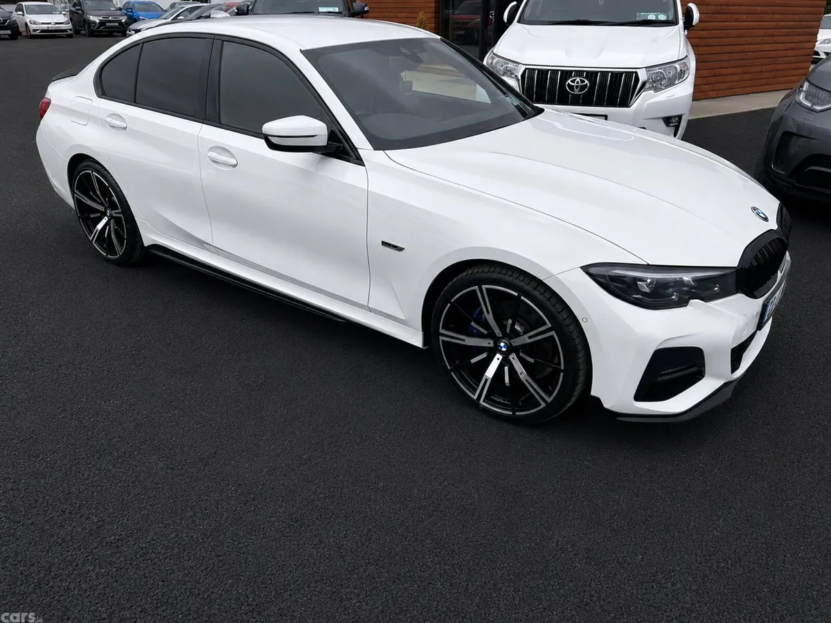 BMW 3-Series Saloon, Petrol Plug-in Hybrid, 2022, White