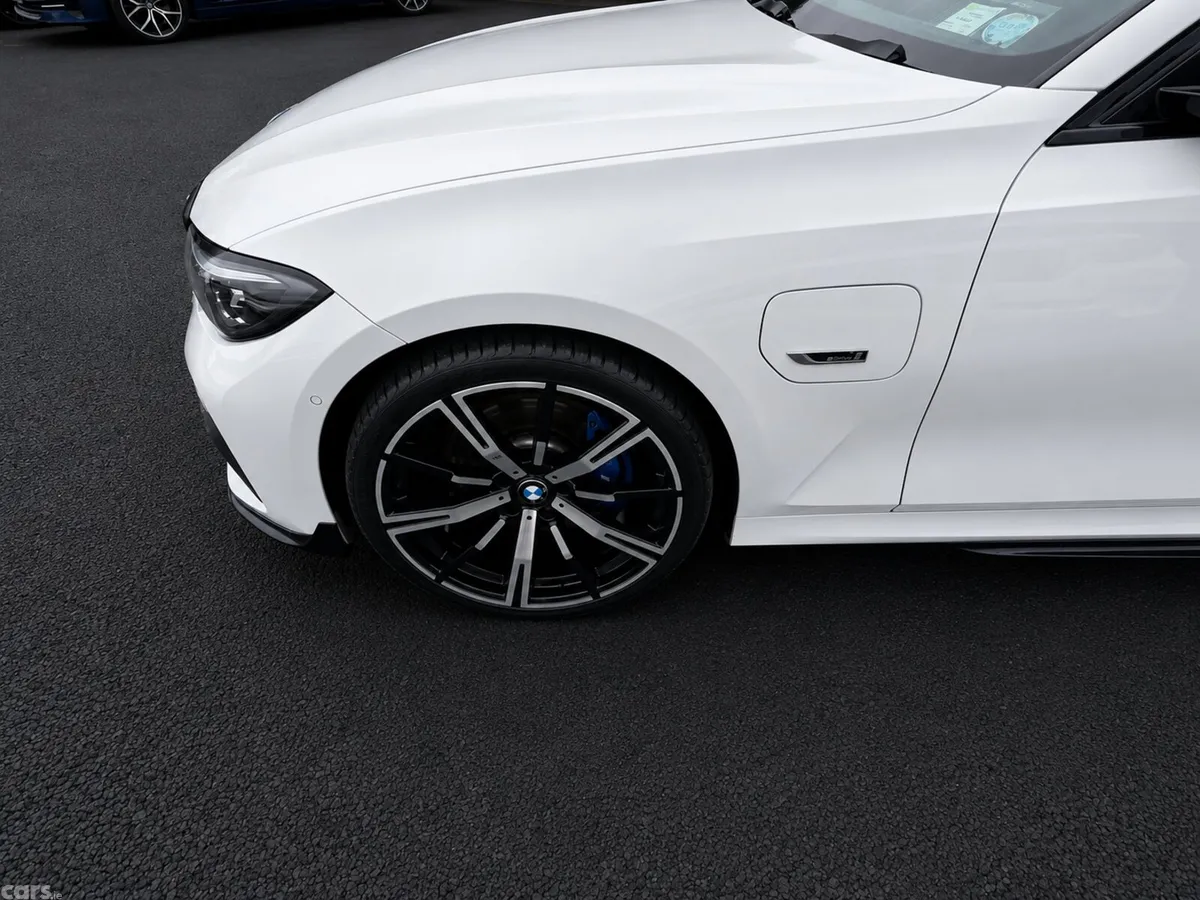 BMW 3-Series Saloon, Petrol Plug-in Hybrid, 2022, White