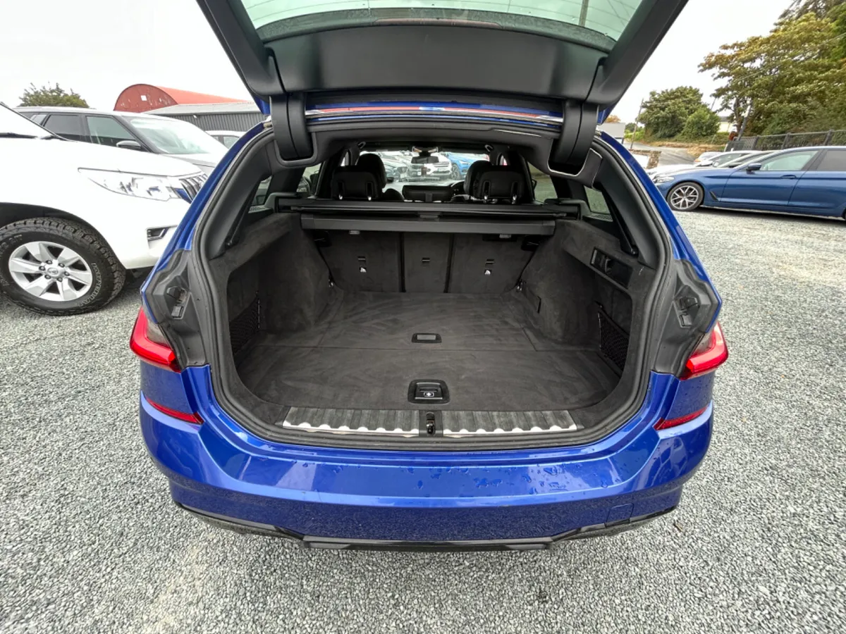BMW 3-Series Estate/Jeep, Diesel, 2021, Blue