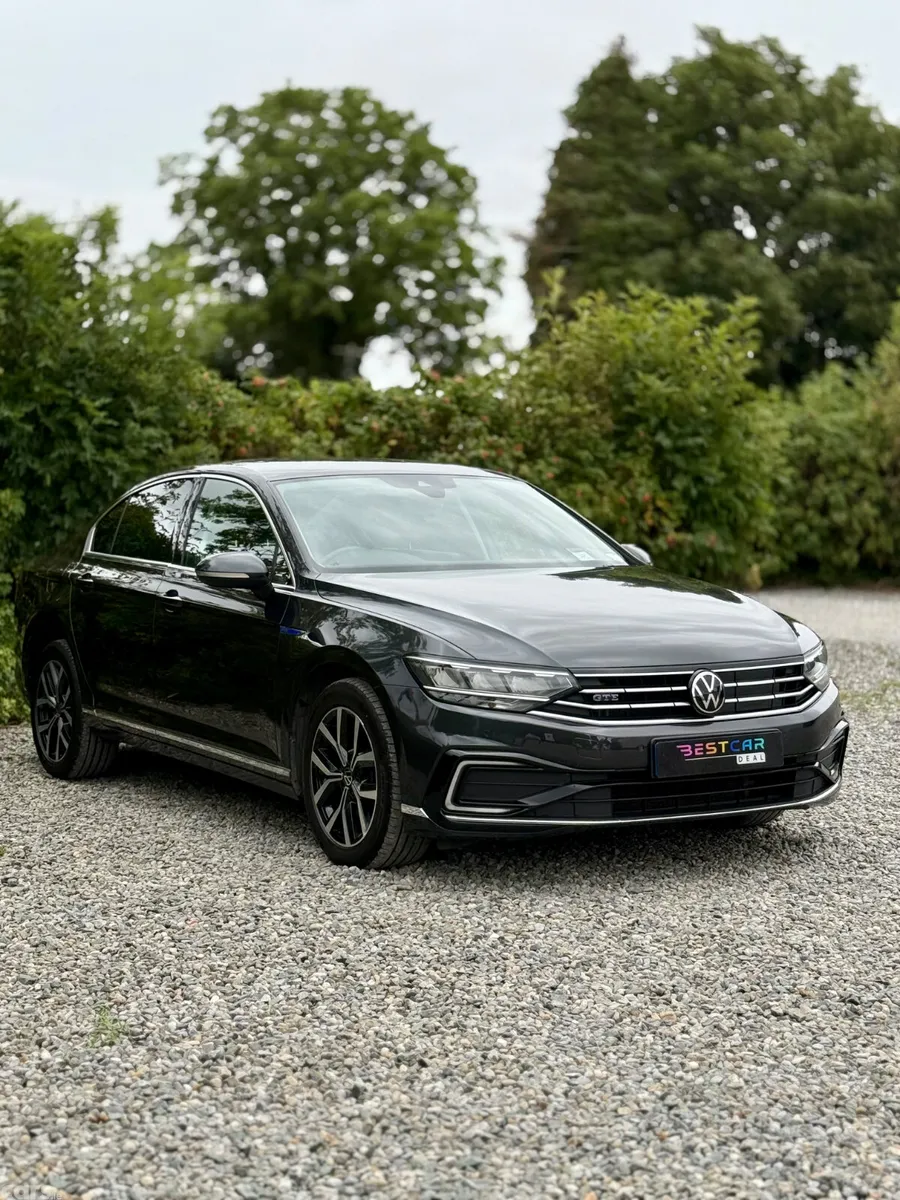 Volkswagen Passat Saloon, Petrol Plug-in Hybrid, 2021, Grey