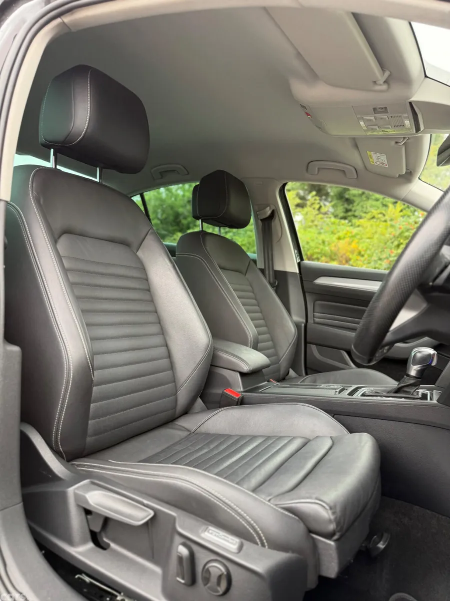 Volkswagen Passat Saloon, Petrol Plug-in Hybrid, 2021, Grey