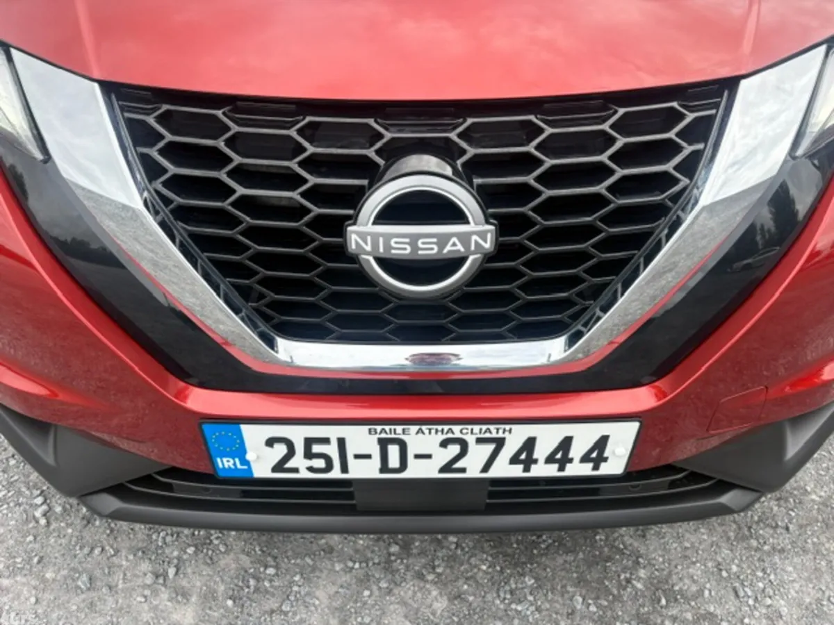 Nissan Juke SUV, Petrol, 2025, Red