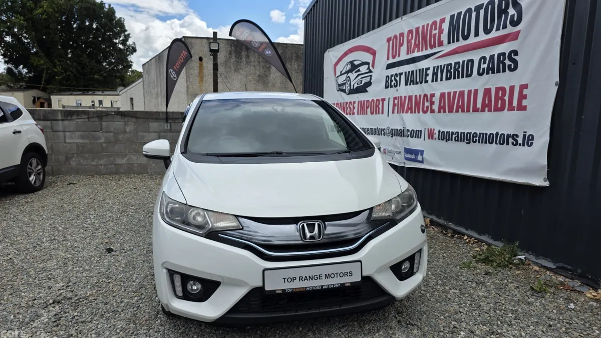 Honda Fit Hatchback, Petrol Hybrid, 2015, White