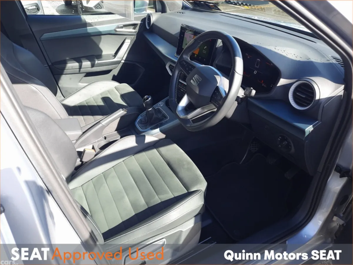 SEAT Arona Hatchback, Petrol, 2024, Grey